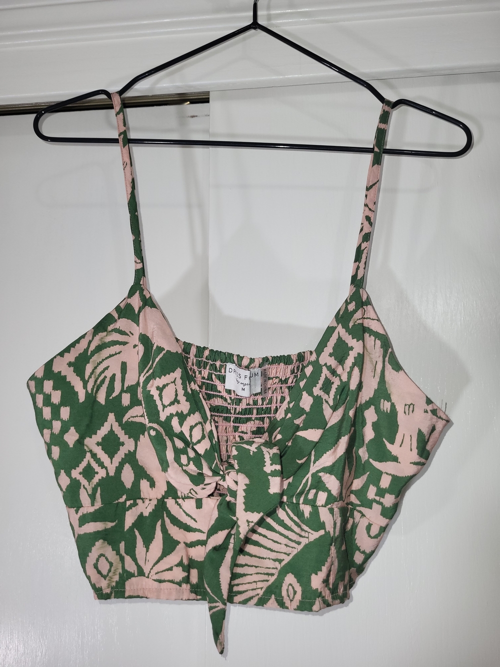 Dress Forum LA- Boutique Green and Pink Tie-Front Printed Crop Cami Sz Med
